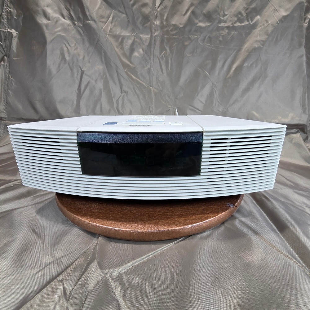 Bose Wave Radio CD Player White Model AWRC-1P AM FM Alarm Clock Radio